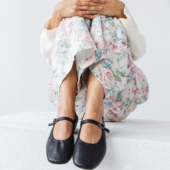 EITHER/OR  The Mary Jane in Black Leather - 8 - Picture 1 of 12